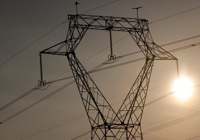 نصف الأراضي في كوبا دون كهرباء