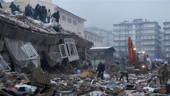 مقتل 9 لبنانيين وفقدان 6 آخرين في زلزالي تركيا