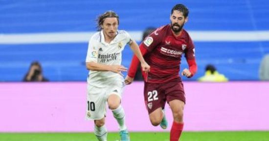 الكشف عن مصير بنزيما مع الريال نهاية الموسم 