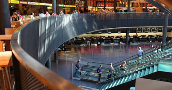 الإضرابات تهدد حركة المطارات في ألمانيا 