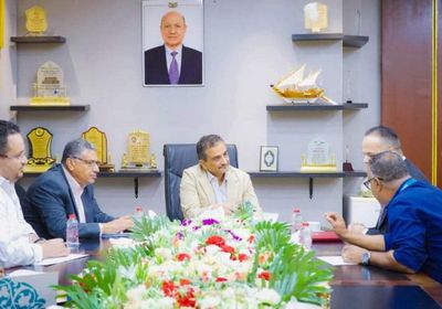 لملس ومسؤول أممي يبحثان قضايا النزوح واللجوء والهجرة