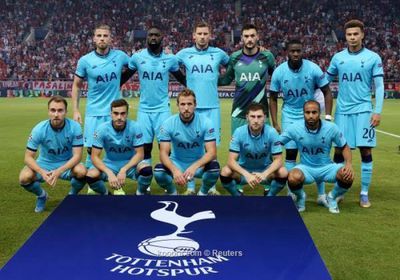 توتنهام يعلن غياب مدربه لأسباب صحية