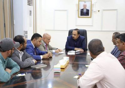محافظ حضرموت يلتقي لجنة توسعة ميناء المكلا
