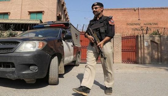 باكستان.. مركز شرطة كراتشي يتعرض لهجوم مسلح