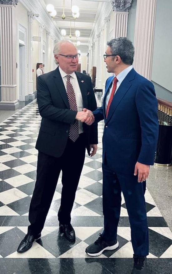 بزيارة للبيت الأبيض.. وزير خارجية الإمارات يبحث دعم مجلس القيادة