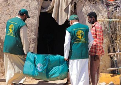 فرق سلمان للإغاثة توزع حقائب إيواء في المسيلة ومنعر