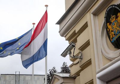 هولندا تغلق السفارة الروسية وتطرد الدبلوماسيين