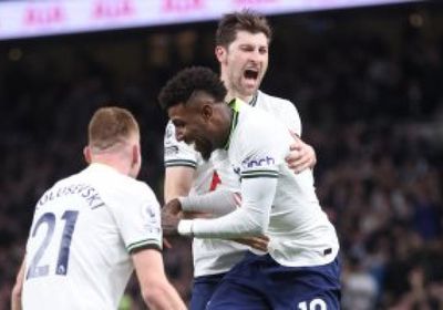 توتنهام يفوز على وست هام بثنائية