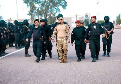 قائد مكافحة الإرهاب يتفقد قوات الجهاز في عدن