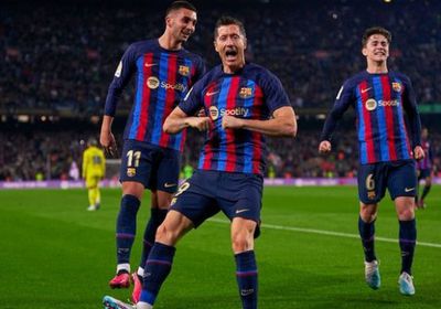 برشلونة يتغلب على قادش بثنائية نظيفة