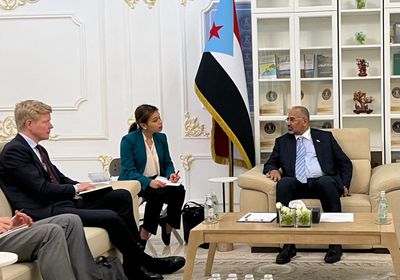 خلال استقباله جروندبرج.. الرئيس الزُبيدي: قضية شعب الجنوب محورية