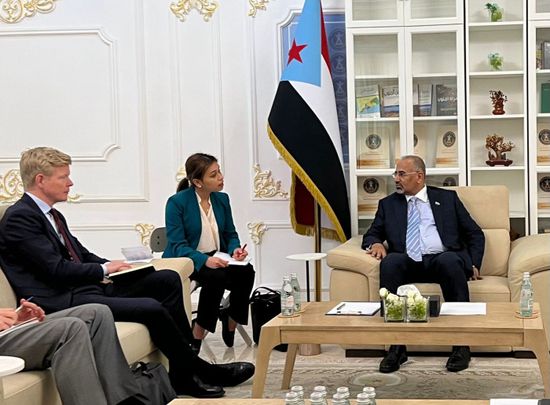 خلال استقباله جروندبرج.. الرئيس الزُبيدي: قضية شعب الجنوب محورية