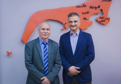 محافظ عدن يثمن الجهود البحثية للعميد ثابت صالح