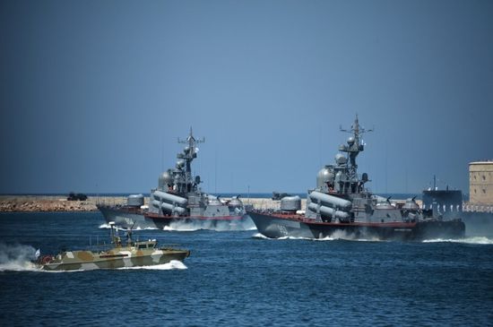 أوكرانيا تعلن مضاعفة روسيا لعدد السفن الحربية