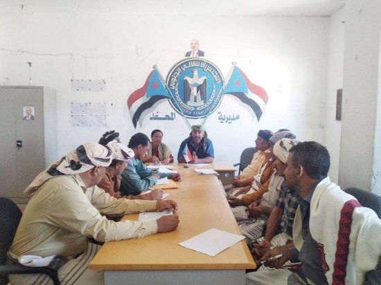 انتقالي المحفد يستنكر تصريحات العليمي واستهدافه للجنوب