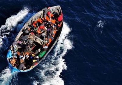 مصرع 40 مهاجرًا في غرق مركب قبالة سواحل إيطاليا