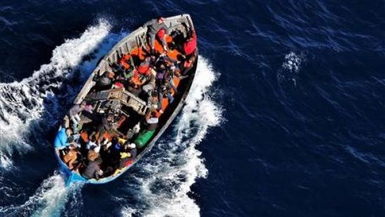 مصرع 40 مهاجرًا في غرق مركب قبالة سواحل إيطاليا