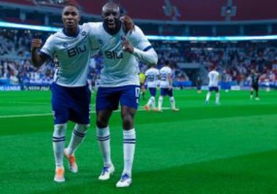 الهلال يكتسح الدحيل بخماسبة في الشوط الأول