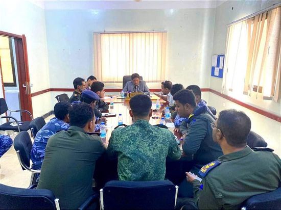 اللجنة الأمنية في المكلا تناقش أبرز القضايا بالمديرية