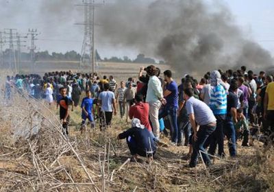 إصابة 3 شبان فلسطينيين برصاص الاحتلال بغزة