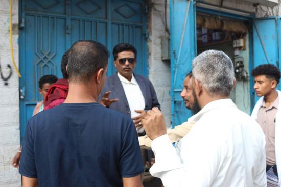 إزالة العشوائيات من شوارع المكلا القديمة