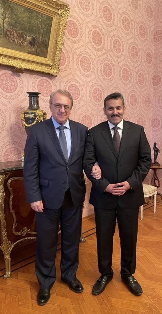 آل جابر وبوغدانوف يبحثان التطورات العسكرية والسياسية باليمن