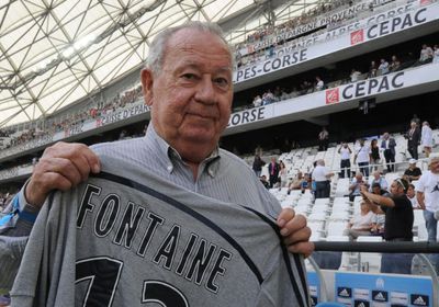 وفاة أسطورة كرة القدم الفرنسي فونتين