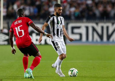 القندوسي يقود هجوم الأهلي أمام القطن