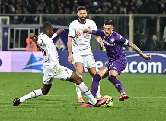 فيورنتينا يسقط ميلان بهدفين في الدوري الإيطالي