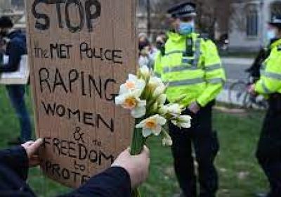 تحويل 20 شرطيًا بريطانيًا للتأديب بتهم اغتصاب
