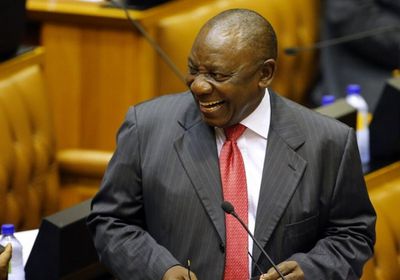 رئيس جنوب أفريقيا يعلن تعديلًا وزاريًا غدًا