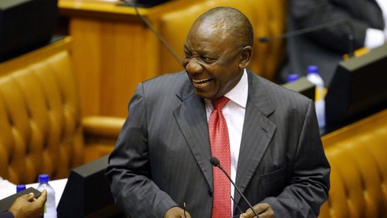 رئيس جنوب أفريقيا يعلن تعديلًا وزاريًا غدًا
