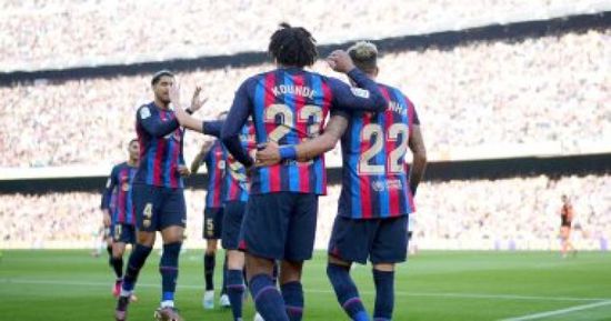 فوز صعب لبرشلونة على فالنسيا