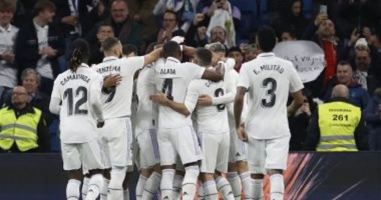 بنزيما يقود الريال في مواجهة بيتيس