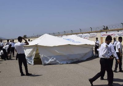 طلاب "بازرعة" يطالبون بتمكينهم من هنجر الأكاديمية في مطار عدن