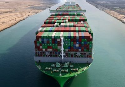 ارتفاع عائدات قناة السويس 41.6% في يناير وفبراير