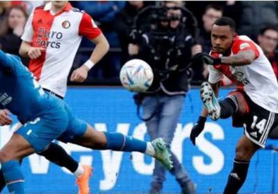 ألكمار يواصل مطاردة فينوورد