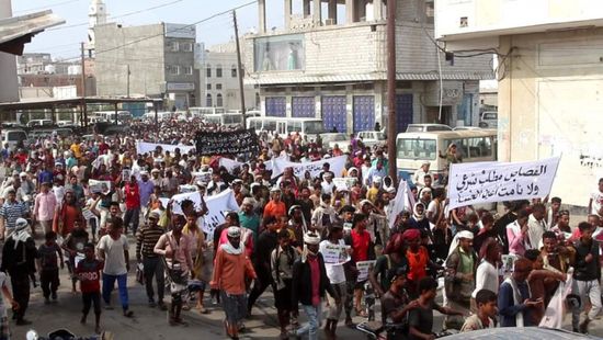 زنجبار تغلي طلبا للقصاص من قاتل الطفل ميثاق