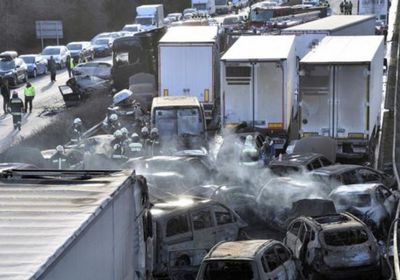 مصرع شخص وإصابة 39 بينهم أطفال في عاصفة ترابية بالمجر