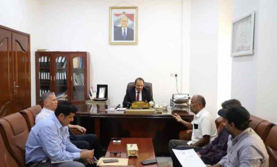 توجيهات بسرعة استعداد قطاعي المياه والكهرباء للصيف بحضرموت