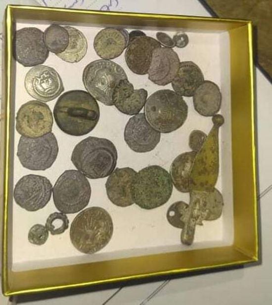 القبض على مهرب عملات أثرية في ساحل حضرموت