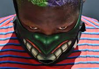 إيقاف الأمريكية ساوندرز لانتهاك لوائح الإبلاغ عن المكان