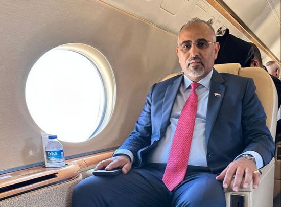 الرئيس الزُبيدي يغادر إلى العاصمة الروسية