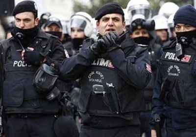 إقالة قائد الشرطة اليونانية