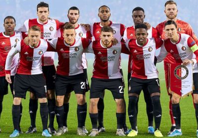 فينوورد يتغلب على على أياكس ويقترب من لقب الدوري