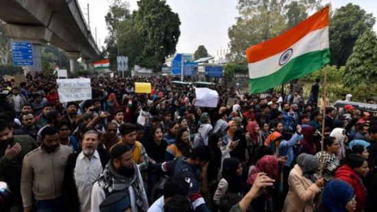احتجاجات في شوارع الهند بعد إدانة راهول غاندي