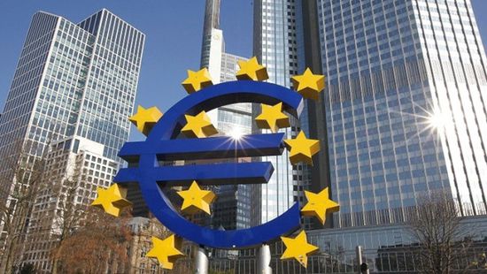 مسؤول بالمركزي الأوروبي يلمح لزيادة الفائدة في مايو