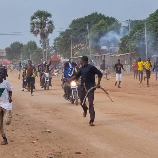 تشاد تعفو عن 380 متمردا في بادرة واضحة للسلام