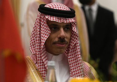 وزير الخارجية السعودي يبحث مع نظيره الإيراني قضايا مشتركة