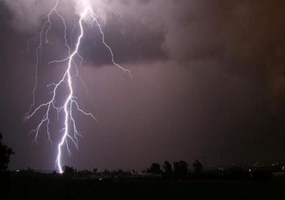 تعمق الاضطرابات الجوية: أمطار ورياح وصواعق